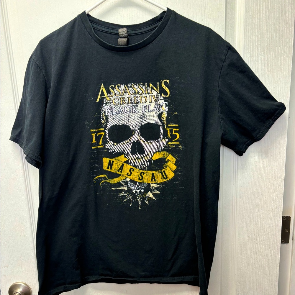 Men’s Size XL Assassin’s Creed IV Black Flag Nassau Tee Shirt